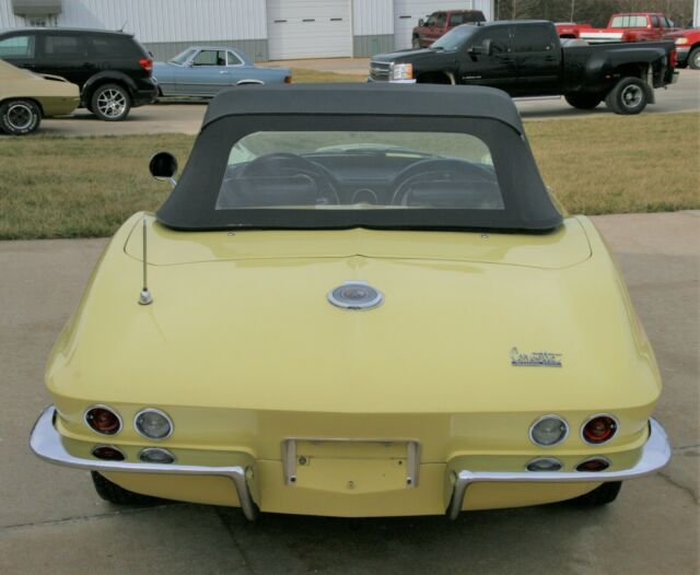 Chevrolet Corvette 1966 image number 28