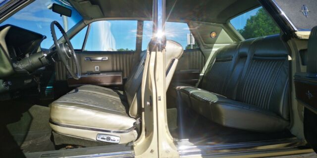 Lincoln Continental 1967 image number 32