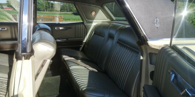 Lincoln Continental 1967 image number 33