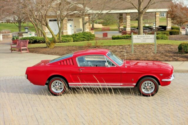 Ford Mustang 1965 image number 23