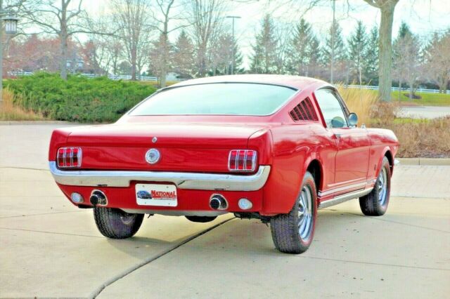 Ford Mustang 1965 image number 27