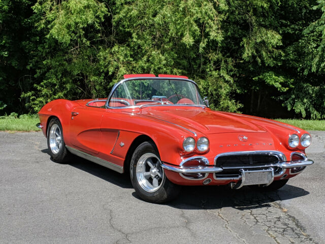 Chevrolet Corvette 1962 image number 0