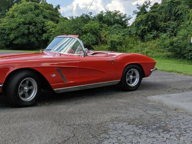 Chevrolet Corvette 1962 image number 29