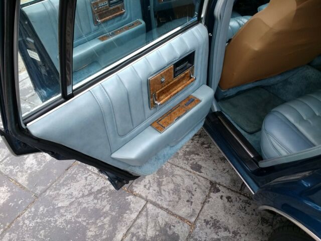 Cadillac Seville 1979 image number 30