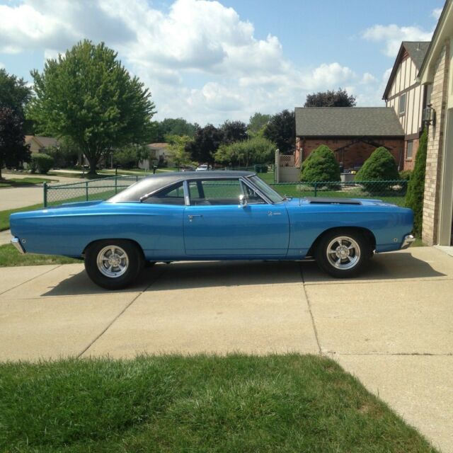 Plymouth Road Runner 1968 image number 14