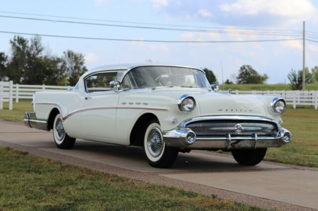 Buick Riviera 1957 image number 35