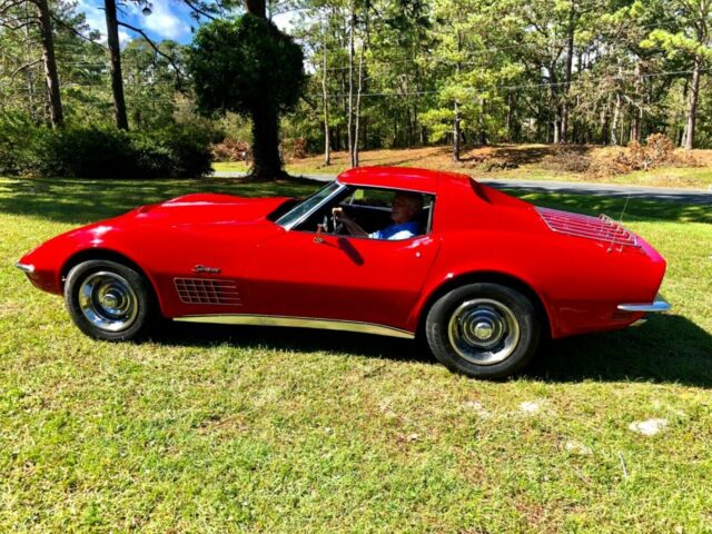 Chevrolet Corvette 1972 image number 10