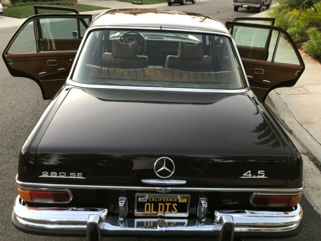 Mercedes-Benz 280SE 1972 image number 11