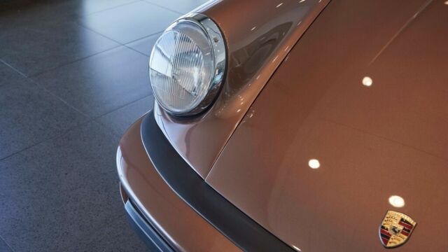 Porsche 911 1974 image number 4