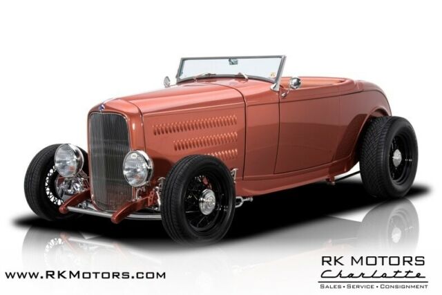 Ford Roadster 1932 image number 0