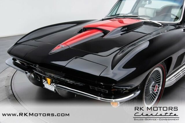 Chevrolet Corvette 1967 image number 32