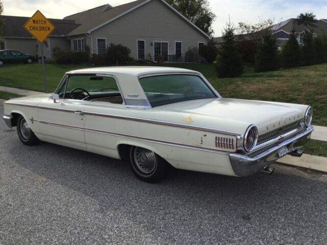 Ford Galaxie 1963 image number 10