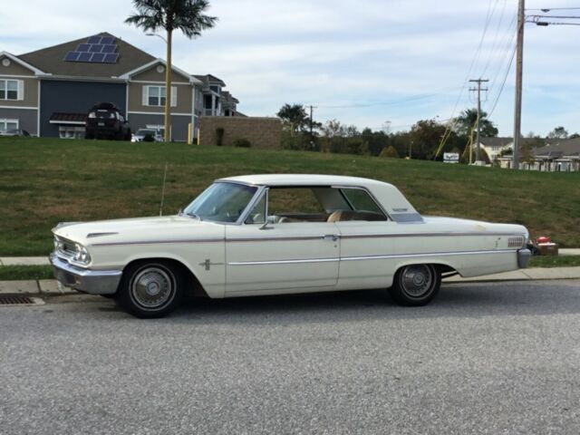 Ford Galaxie 1963 image number 27