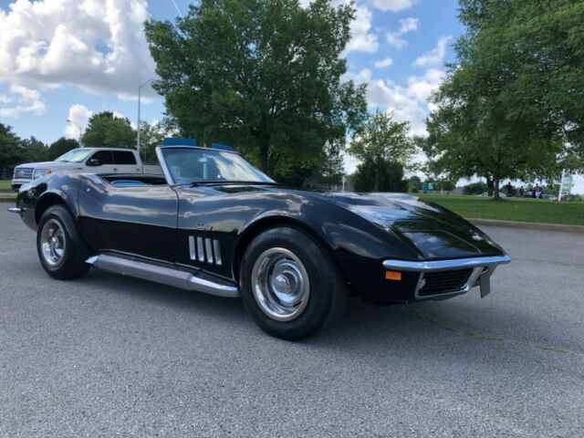 Chevrolet Corvette 1969 image number 1