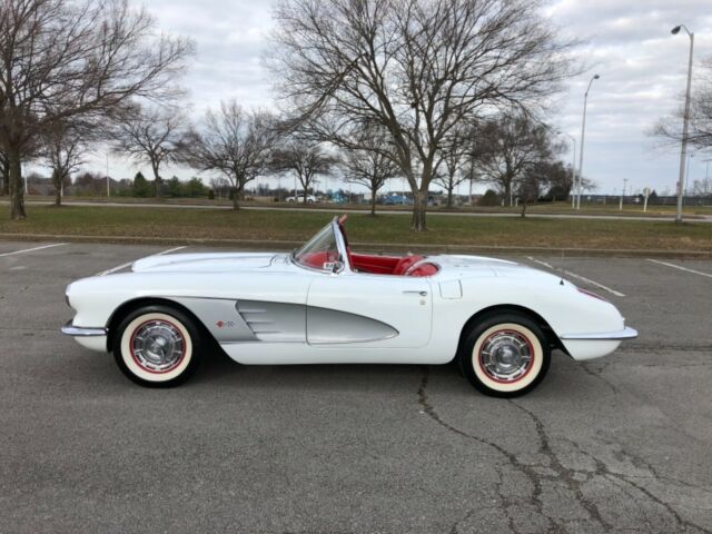 Chevrolet Corvette 1959 image number 23