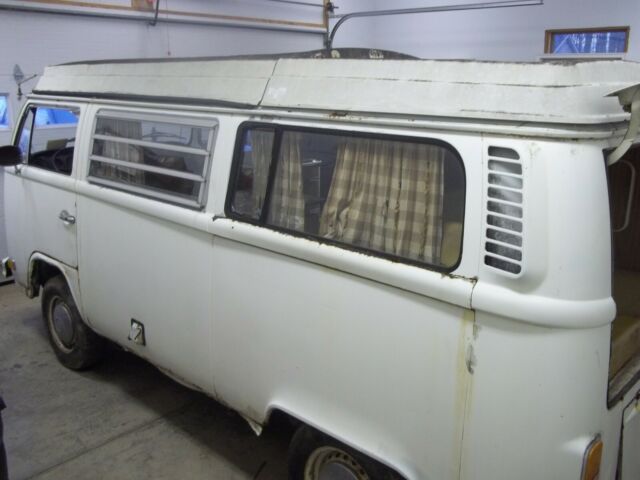 Volkswagen Bus/Vanagon 1973 image number 0