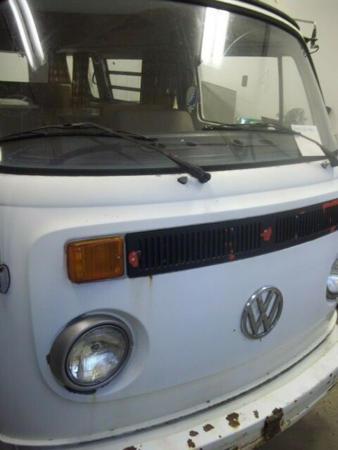 Volkswagen Bus/Vanagon 1973 image number 14