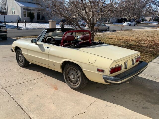 Alfa Romeo Spider 1978 image number 21