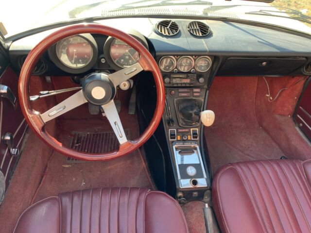 Alfa Romeo Spider 1978 image number 33