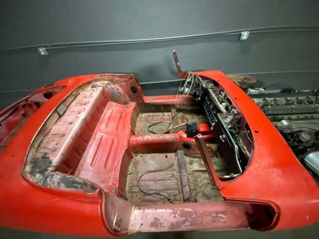 Jaguar E-Type 1969 image number 15