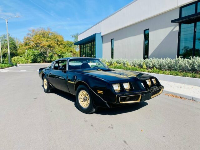 Pontiac Firebird 1979 image number 24