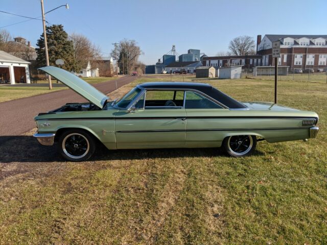 Ford Galaxie 1963 image number 7