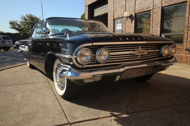 Chevrolet Impala 1960 image number 31