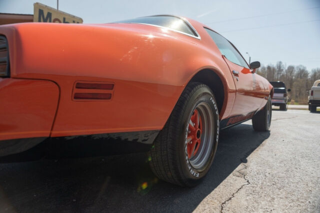 Pontiac Firebird 1976 image number 17