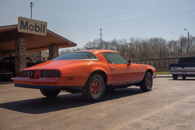 Pontiac Firebird 1976 image number 29