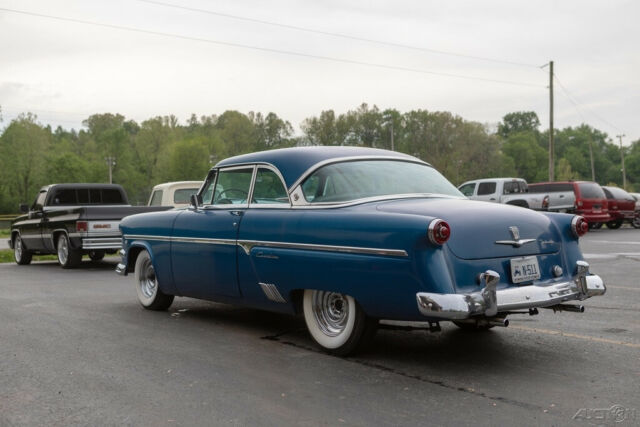 Ford Crestline 1954 image number 5