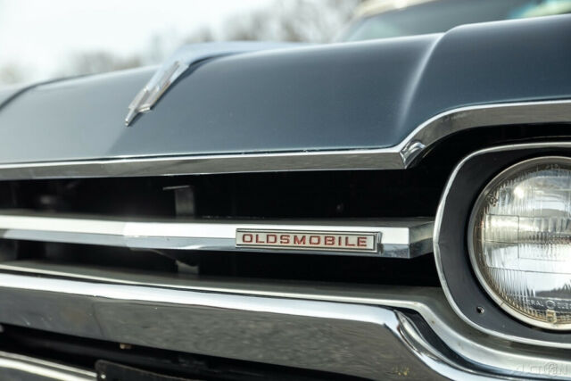 Oldsmobile Cutlass 1967 image number 18