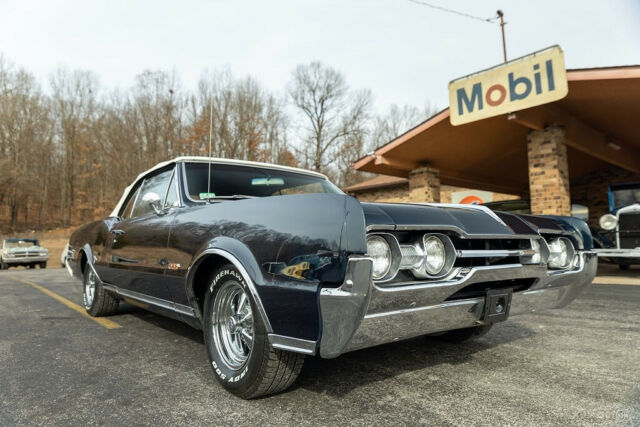 Oldsmobile Cutlass 1967 image number 32