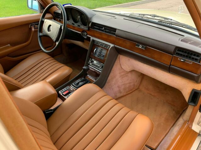 Mercedes-Benz S-Class 1979 image number 43