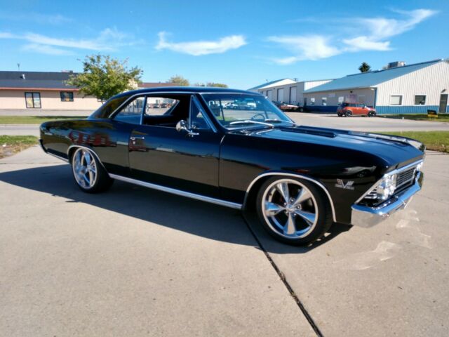 Chevrolet Chevelle 1966 image number 0