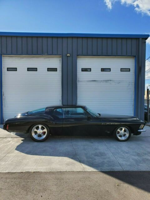 Buick Riviera 1971 image number 1