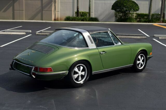 Porsche 911 1970 image number 7