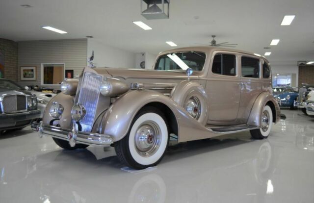 Packard Twelve Touring Sedan 1506 1937 image number 2