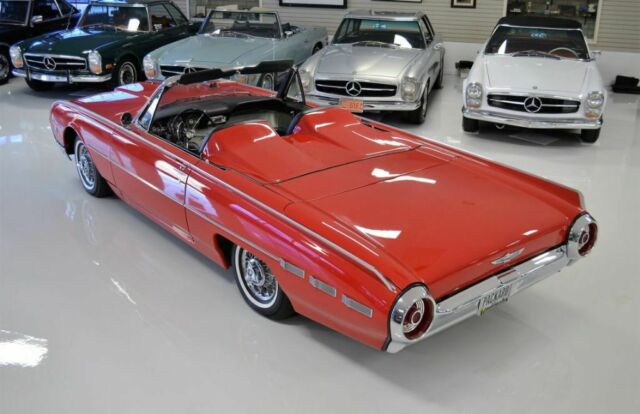 Ford Thunderbird 1962 image number 6