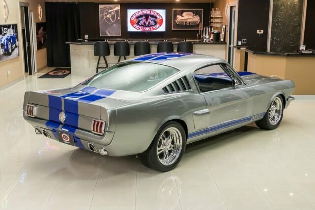 Ford Mustang 1965 image number 11