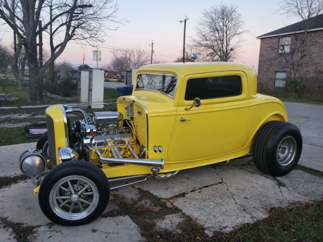 Ford 3 Window Coupe 1932 image number 21