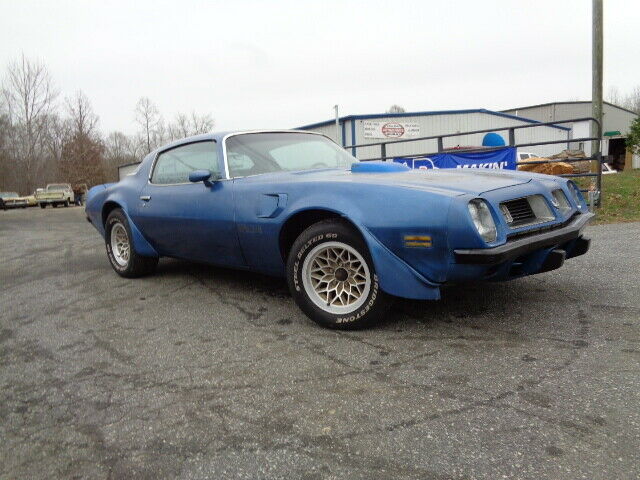 Pontiac Firebird 1975 image number 8