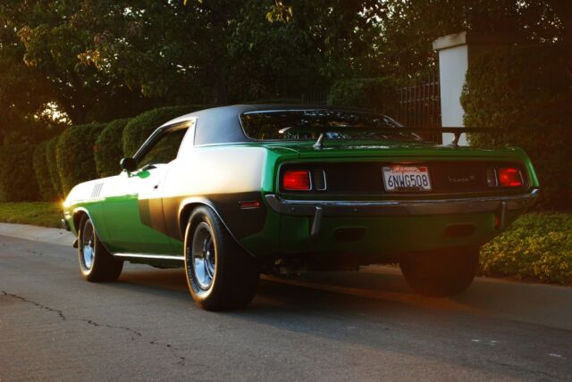 Plymouth Barracuda 1971 image number 1