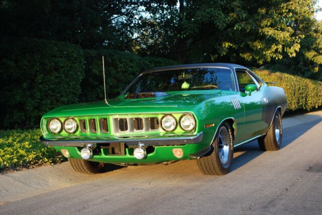 Plymouth Barracuda 1971 image number 17