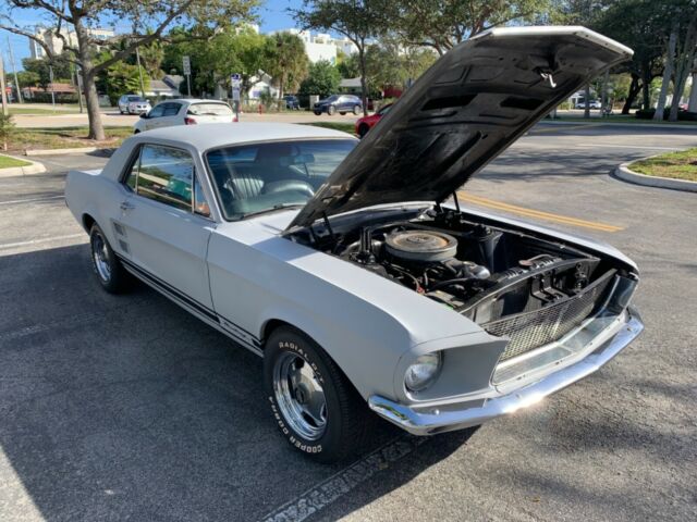 Ford Mustang 1967 image number 41