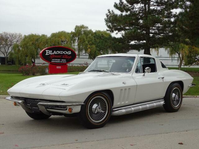 Chevrolet Corvette 1966 image number 36