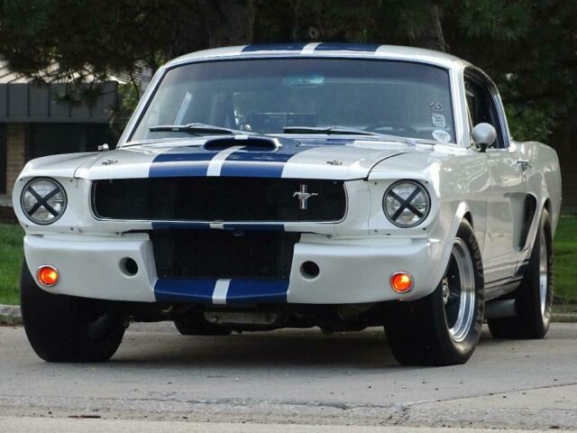 Ford Mustang 1966 image number 36