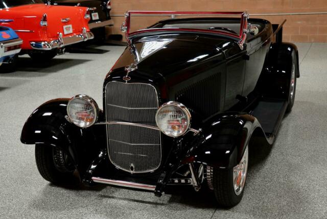 Ford Roadster Pickup 1932 image number 14