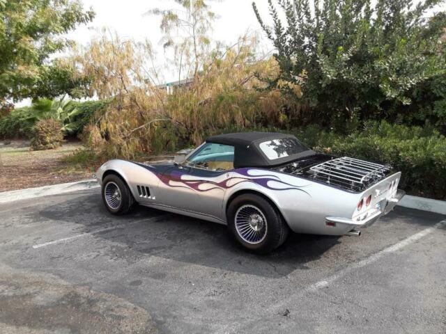 Chevrolet Corvette Stingray Convertible + HARD TOP 1968 image number 0