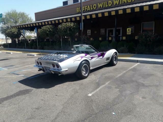 Chevrolet Corvette Stingray Convertible + HARD TOP 1968 image number 16