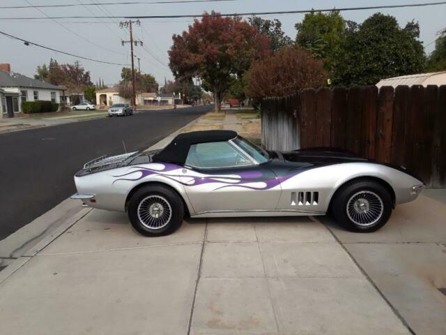 Chevrolet Corvette Stingray Convertible + HARD TOP 1968 image number 2